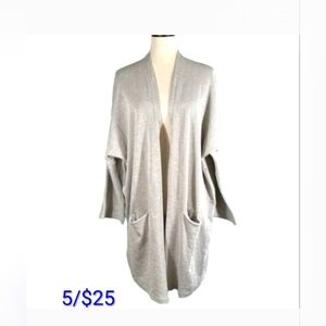 5 /$25  Donni Sandwash Gry Ribbed Cardigan